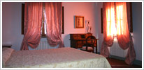 accommodation in tuscany villa - ghiberti